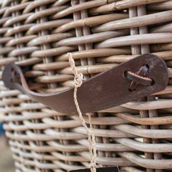 Dorset-Dark-Dining-Chair-Close-Up-Lifestyle