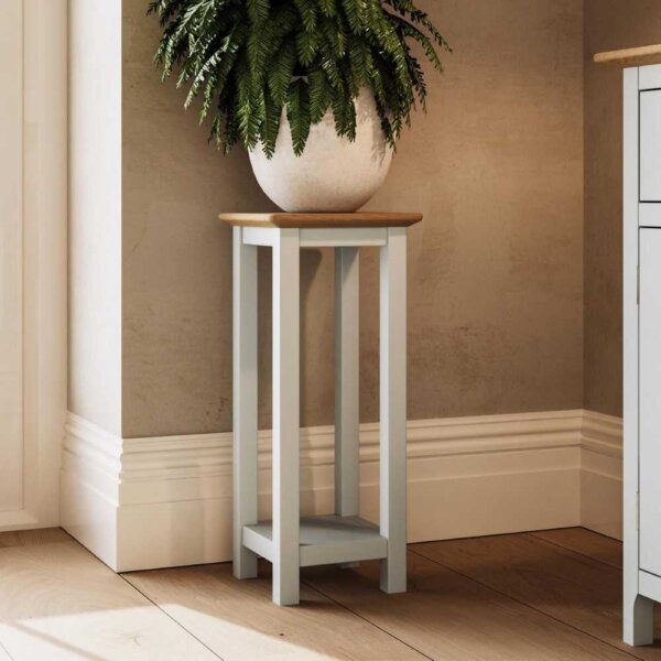 Oxford-Oak-Side-Table-Linen-Lead-Image-Lifestyle