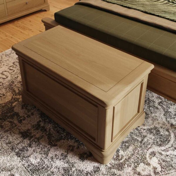 Serenity-Blanket-Box-Oak-Top-Down-Lifestyle